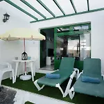 2 Palmeras Iii Lanzarote アパート *